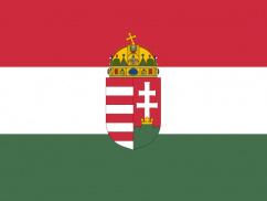 Magyar zászló- és címer illetve ,,lstennel a hazáért és a szabadságért!"