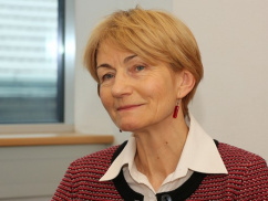 Dr. Baranyai Katalin (Eszterházy Károly Uiniversity) guest lecturer